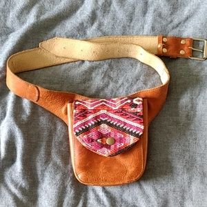 Nena & Co hip satchel
